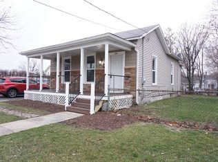 66 N Union St, Aurora, IL 60505