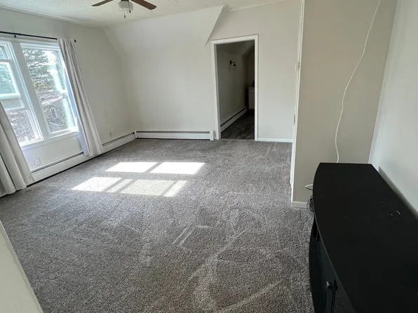 241 6th St, Dassel, MN 55325