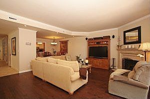 3rd image of 1325 Centinela Ave APT 6