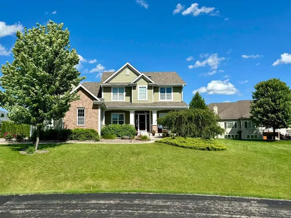 140 Lester COURT, Dousman, WI 53118