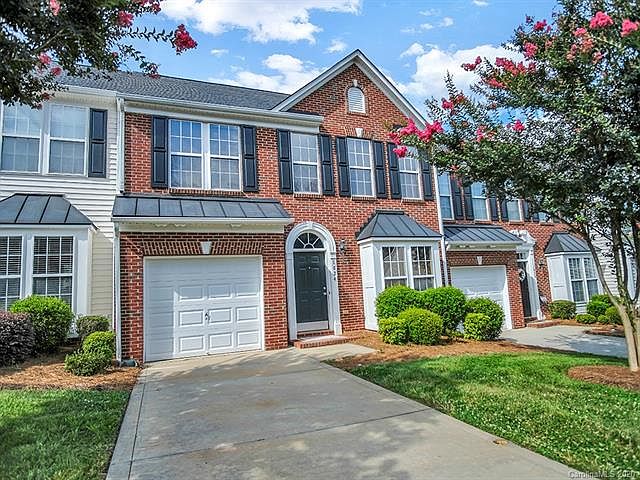 1st image of 1824 Lookout Ln