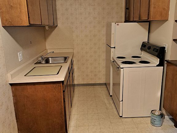 3rd image of 58 S 1000 E #4-12