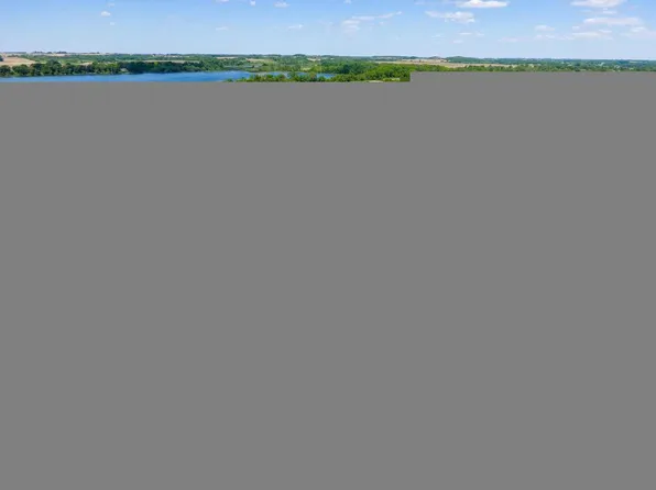 2326 W 9th St, Albert Lea, MN 56007