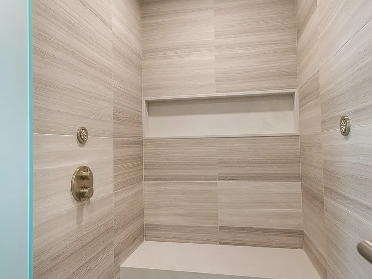 800 E Hopkins Ave #B5 — Photo 16