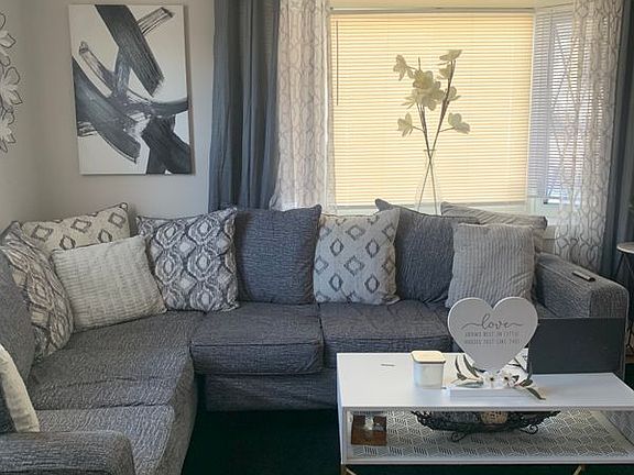 3rd image of 820 Templecliff Rd