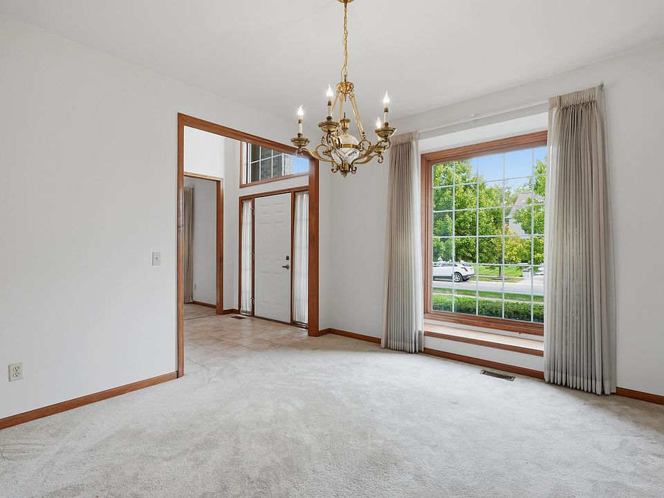 137 Queen Anne Dr, photo 14
