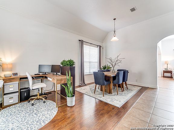 5th image of 24026 CANYON ROW