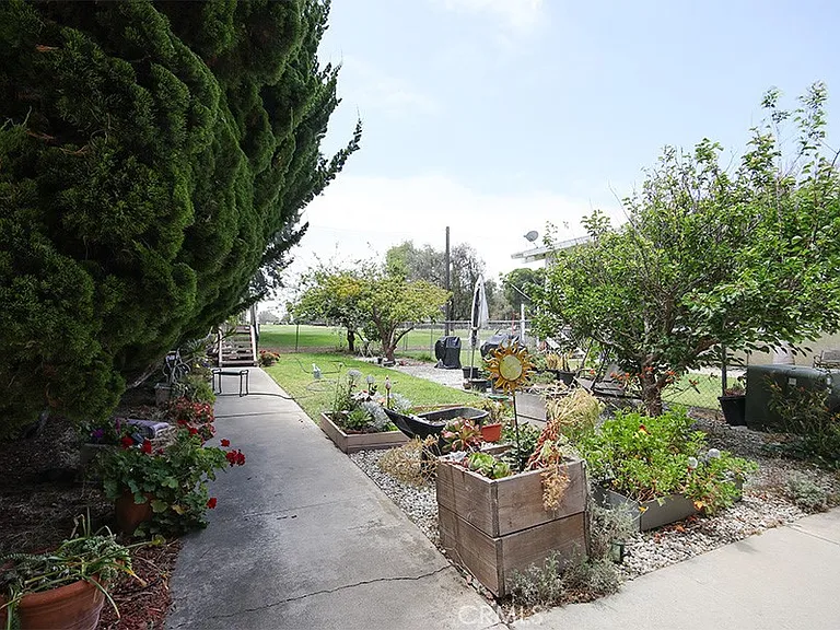 5542 Fernhill Cir #C — Photo 20