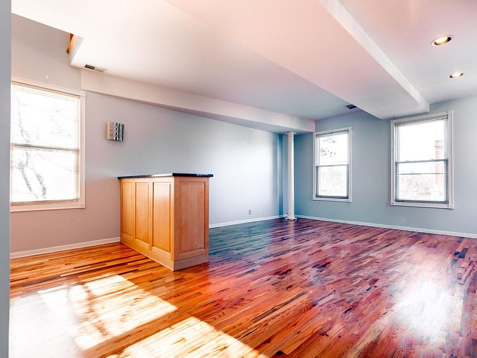 1st image of 1645 N Ashland Ave #2