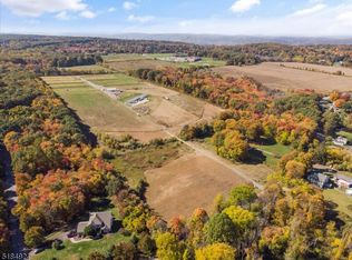 299 Drakestown Rd, Long Valley, NJ 07853