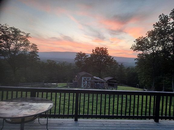 2nd image of 225 Hichwood Ct
