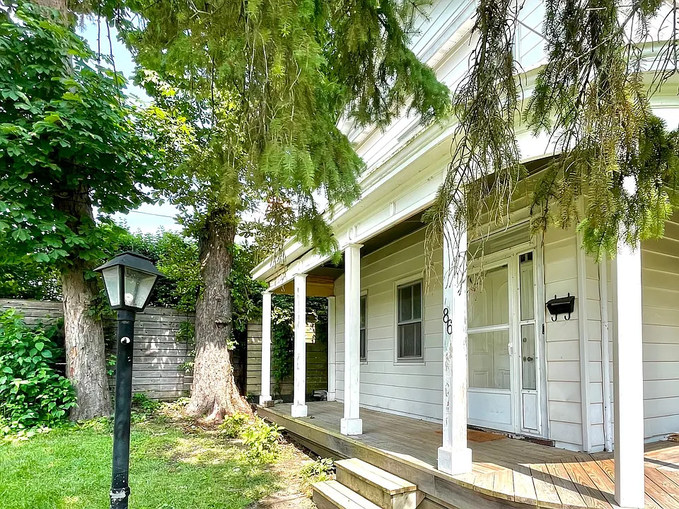 86 N 5th St #1