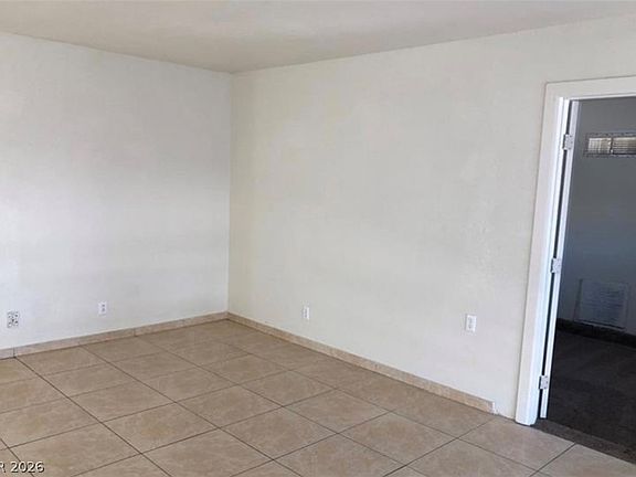 4th image of 725 Miller Ave