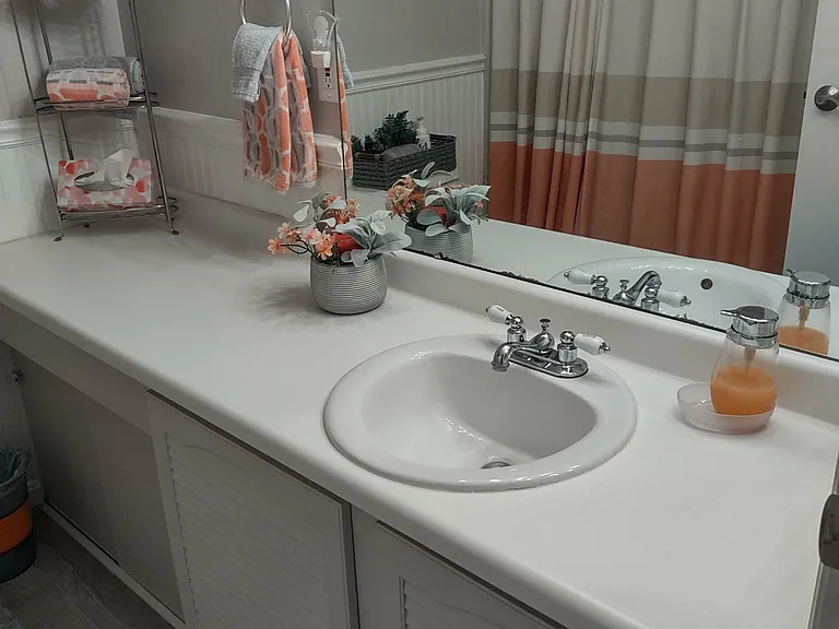 Yale Dr — Photo 5