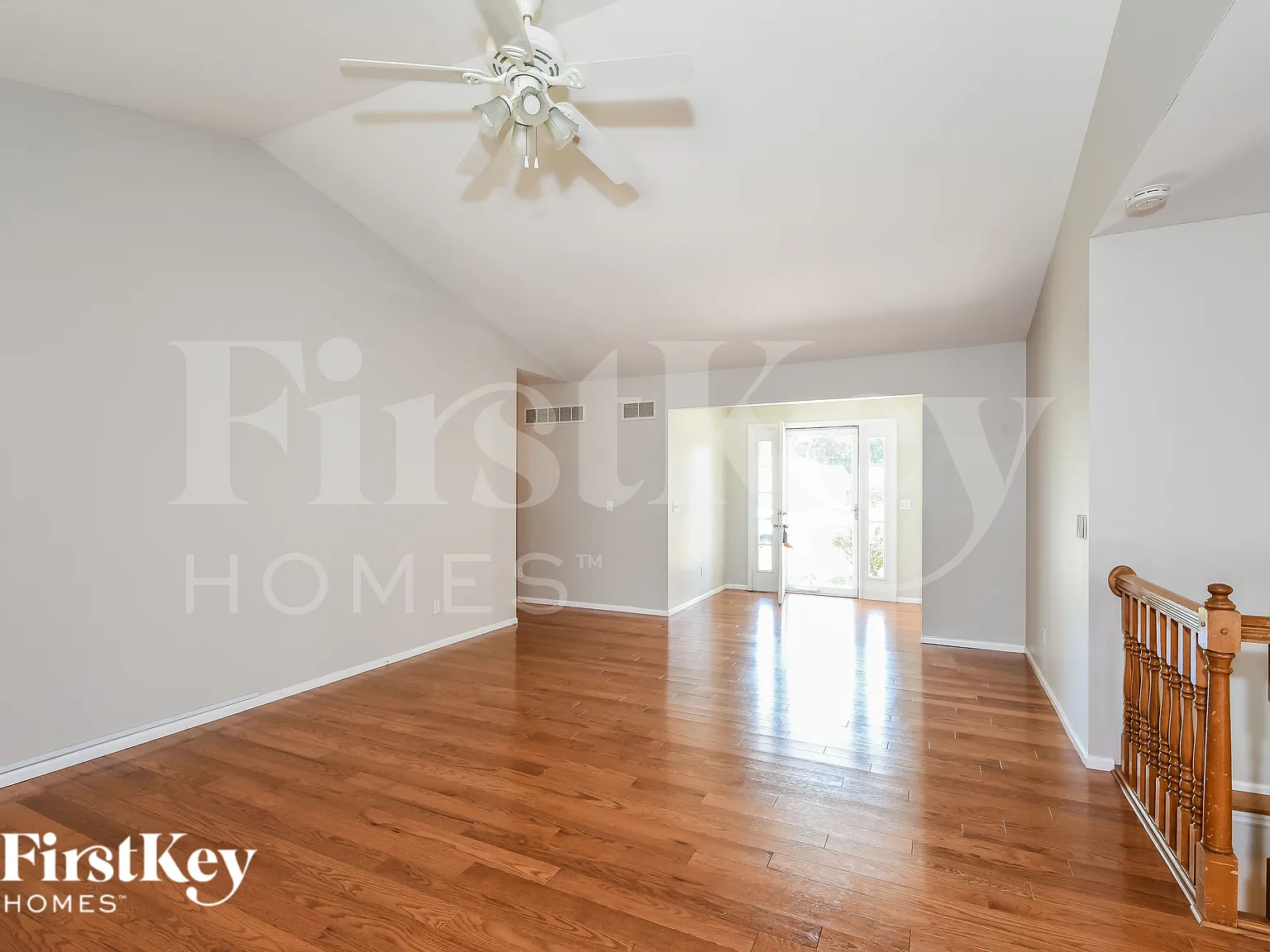 3 bed, 2.0 bath, 1517 sqft, $2,595 — Photo 4