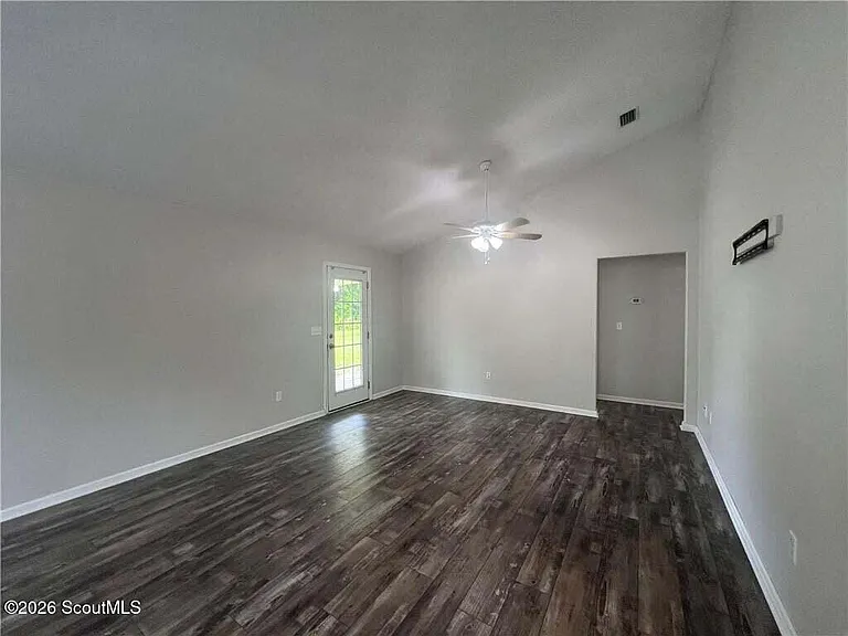1122 Chart Ln NE — Photo 6
