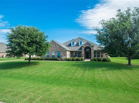 2nd image of 106 Golden Meadow Dr