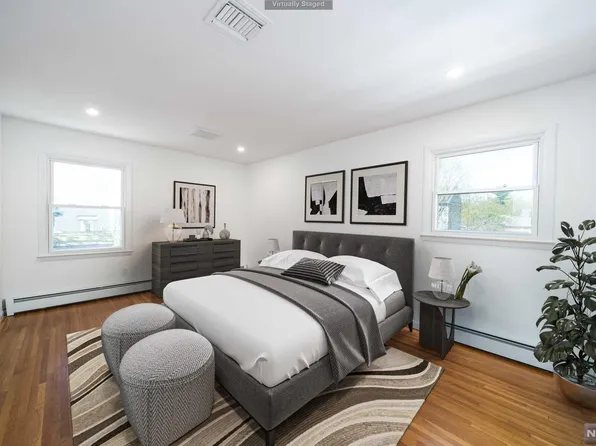 305 S Parkway Ave, Clifton, NJ 07011