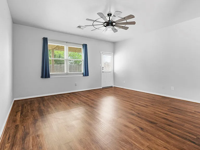11502 Stonepine Meadow Ct — Photo 15