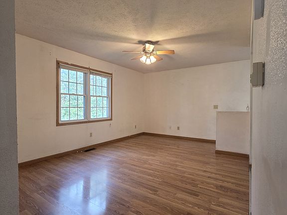 4th image of 3281 Fair St Unit 1