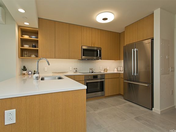 4th image of 1388 Kapiolani Blvd #1810