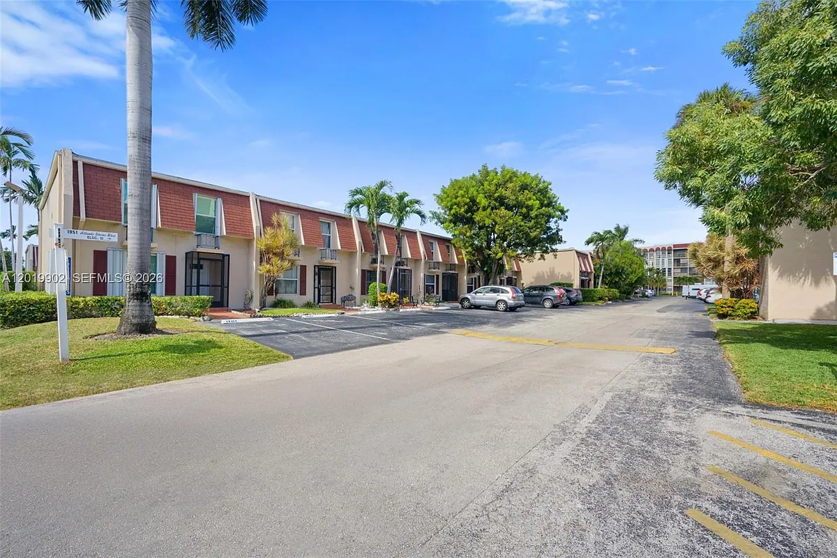 Building Photo - 1951 Atlantic Shores Blvd #23