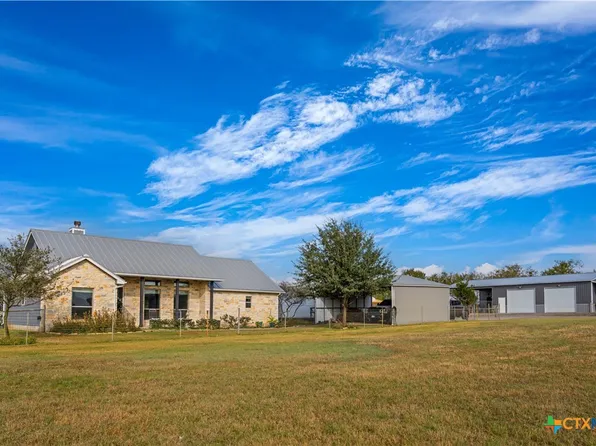 3585 Pittman Rd, Saint Hedwig, TX 78152