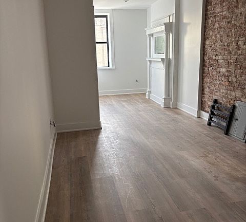 2nd image of 318 Rogers Ave #2