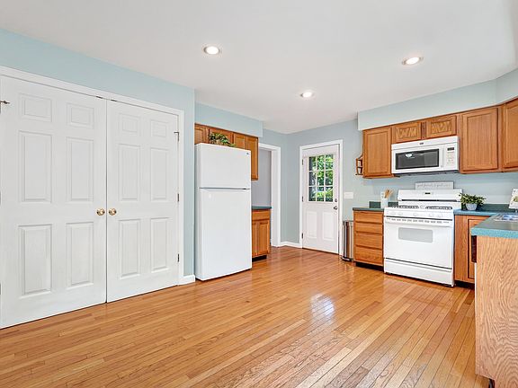 5th image of 88 Waterfield Road
