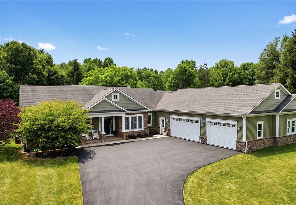 1st image of 898 Bel Arbor Dr