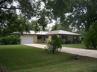 6639 Farris Dr, Lakeland, FL 33811