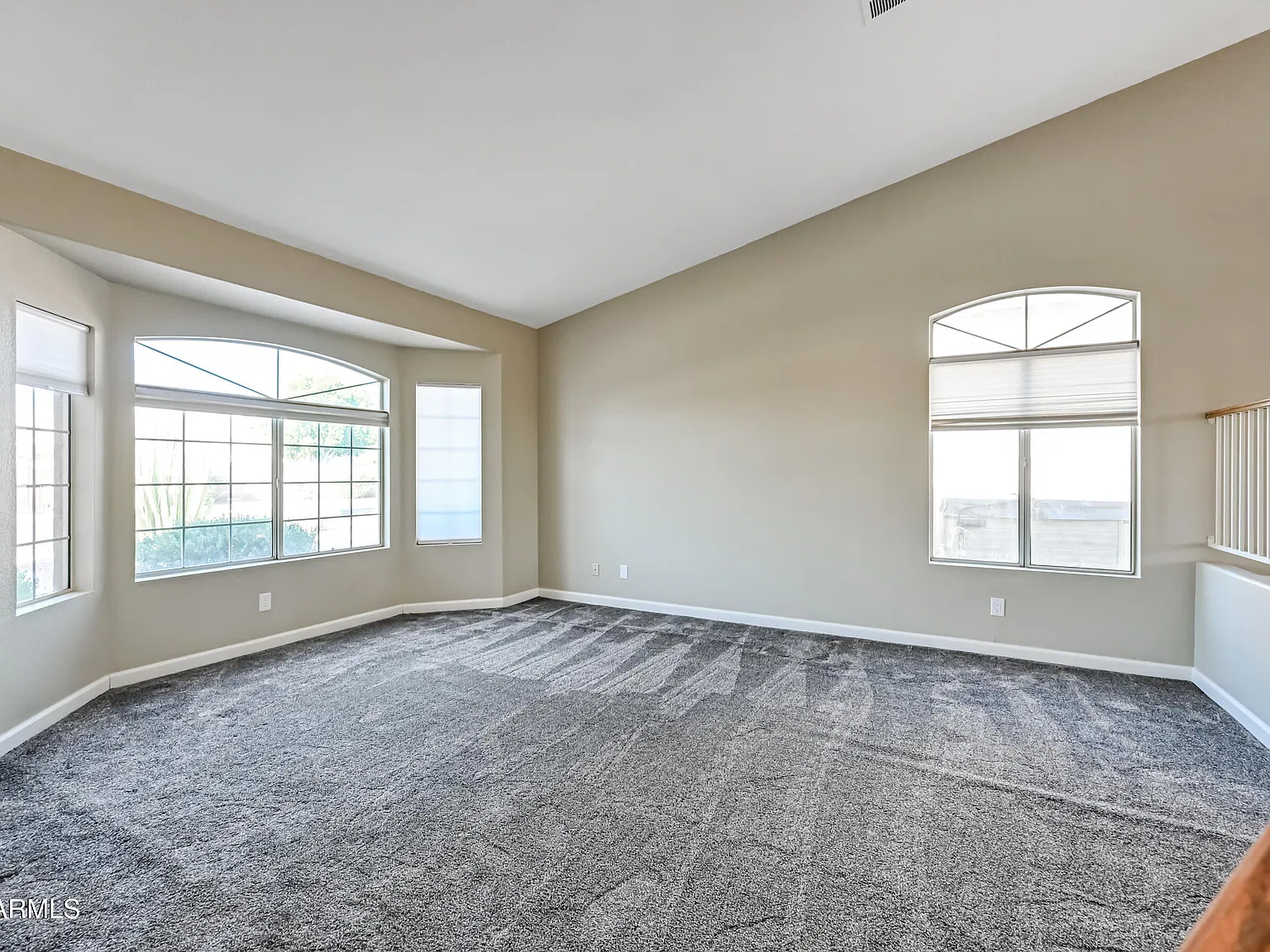 4 bed, 3.0 bath, 2744 sqft, $3,300 — Photo 3