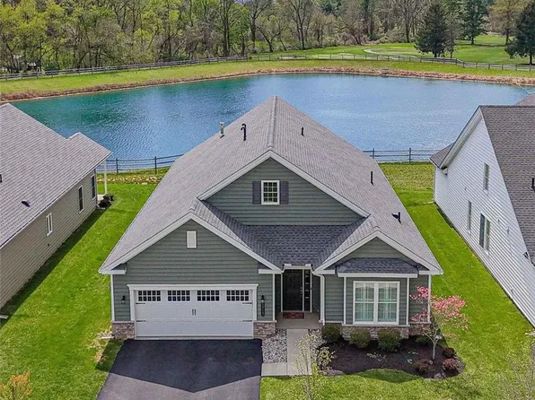 3717 Loyal Ln, Easton, PA 18045