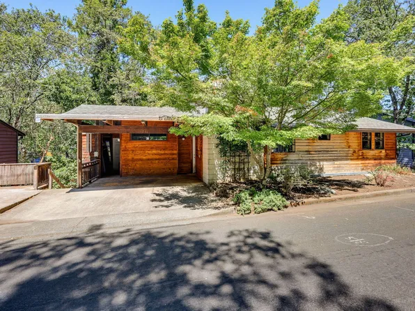 751 Glenwood Dr, Ashland, OR 97520