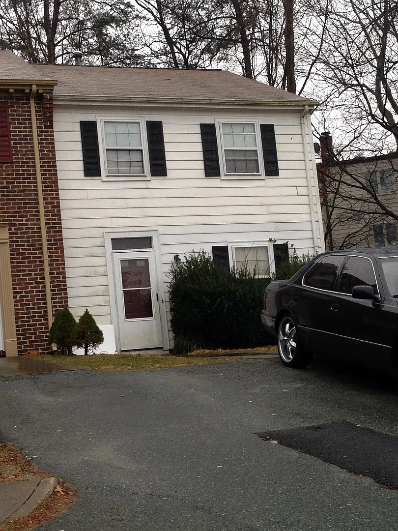 1610 Townwood Ct — Photo 1