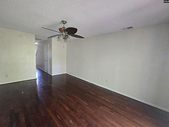 4th image of 120 Curvewood Rd
