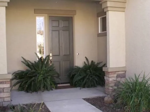 592 Sawka Dr, Auburn, CA 95603