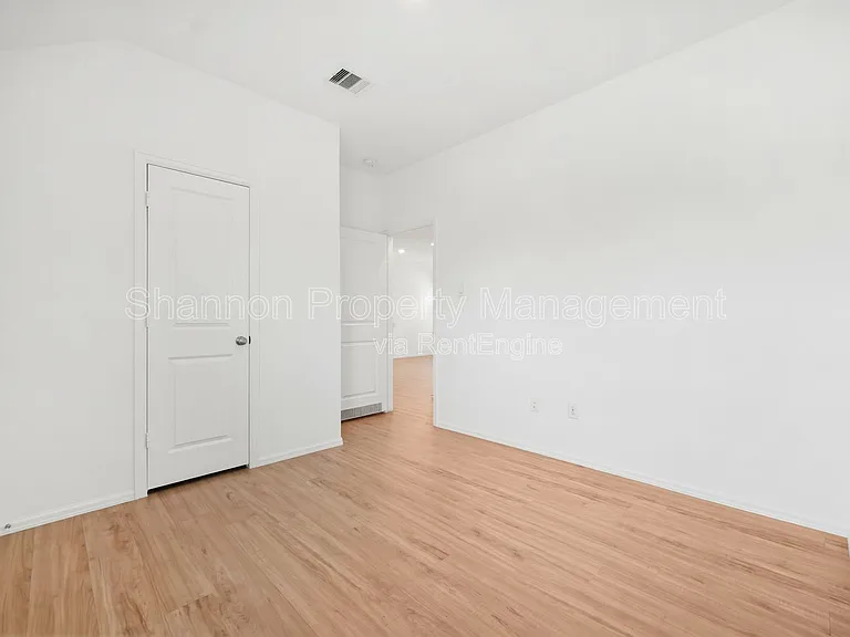 3002 Delancey Bend Way — Photo 24