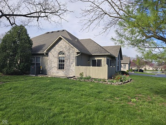 5th image of 7705 Briarstone Dr