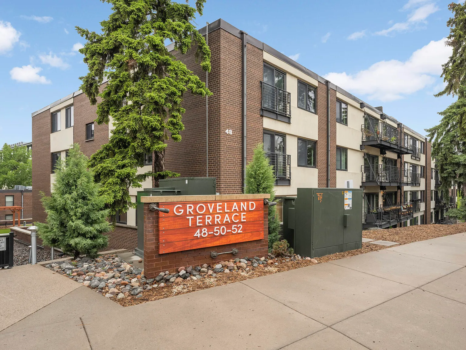 2 bed, 1195 sqft, $2,775 — Photo 1
