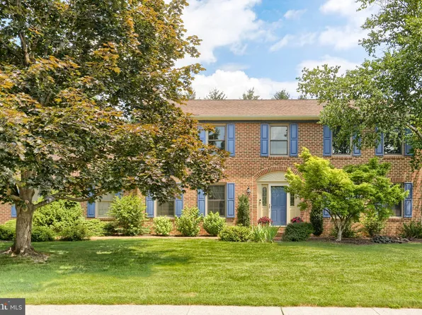 1781 S Meadow Dr, Mechanicsburg, PA 17055