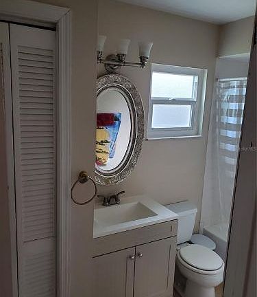 3rd image of 2720 Hidden Cove Ct