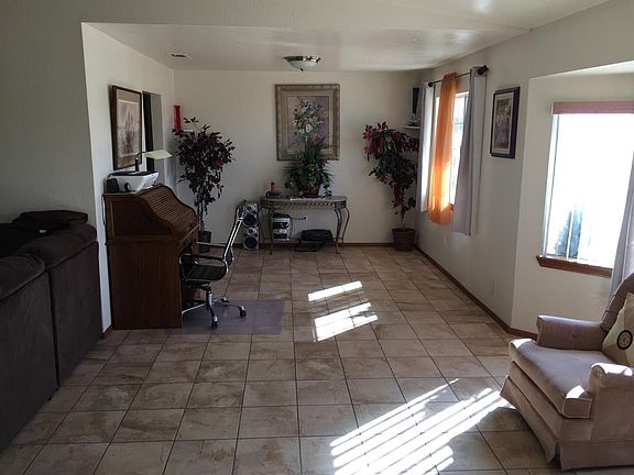 4th image of 17356 Manzanita St