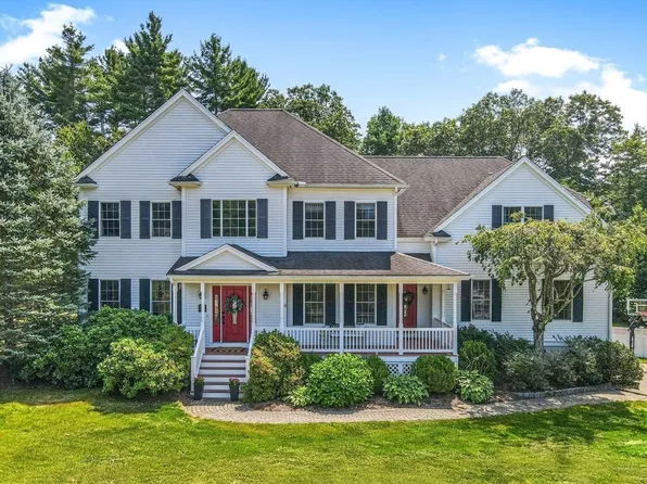 14 Willow Pl, Norfolk, MA 02056