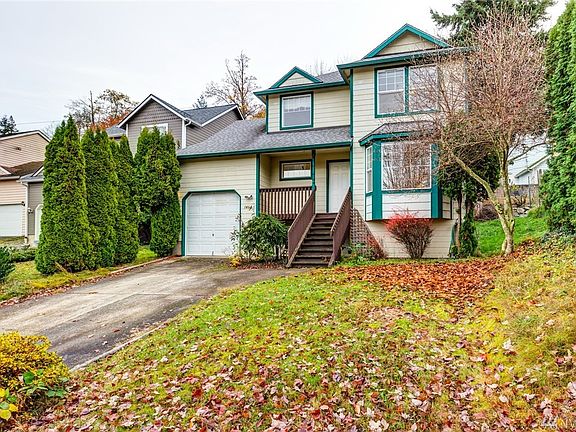 2nd image of 1404 Sweetbay Dr
