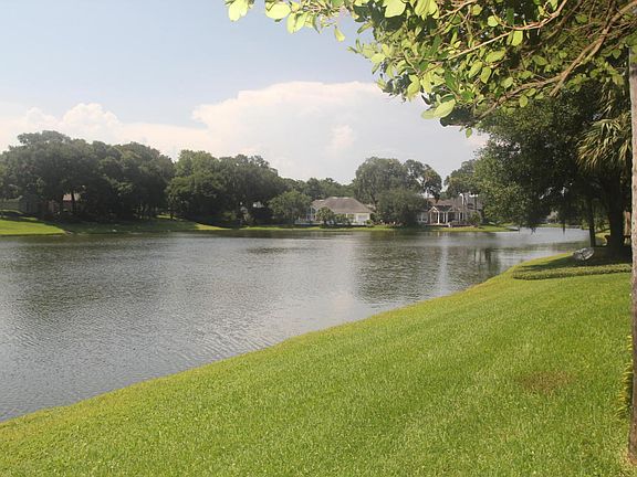 3rd image of 2232 Oceanforest Dr W