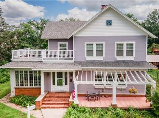 15 S Broad St, Hillsdale, MI 49242