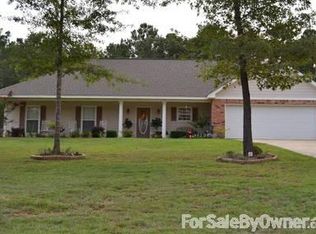 53 Katherine Ave, Sumrall, MS 39482