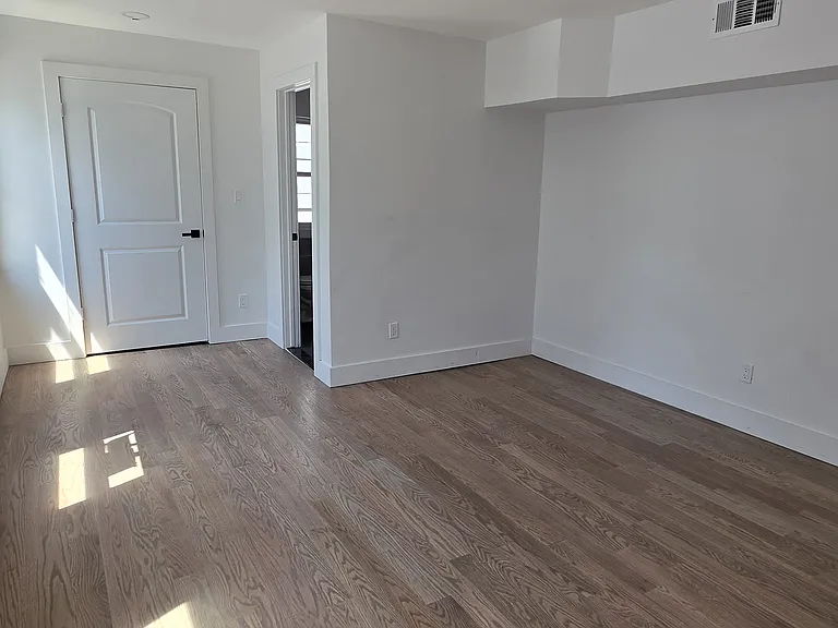 11 Grandview Ave — Photo 6