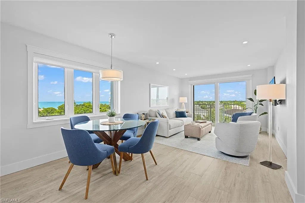 2 bed, 2.0 bath, 900 sqft, $9,500 — Photo 1